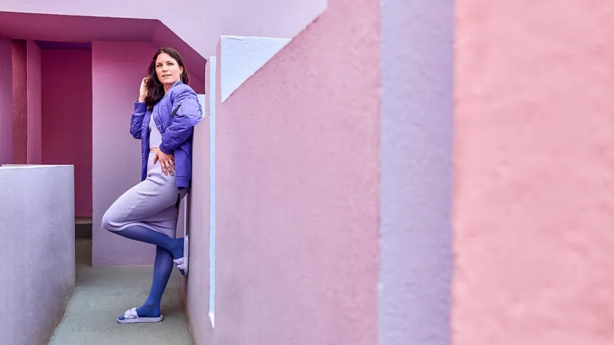 Modelle tragen Kompressionsstrümpfe