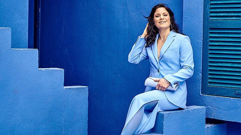 Modelle tragen Kompressionsstrümpfe