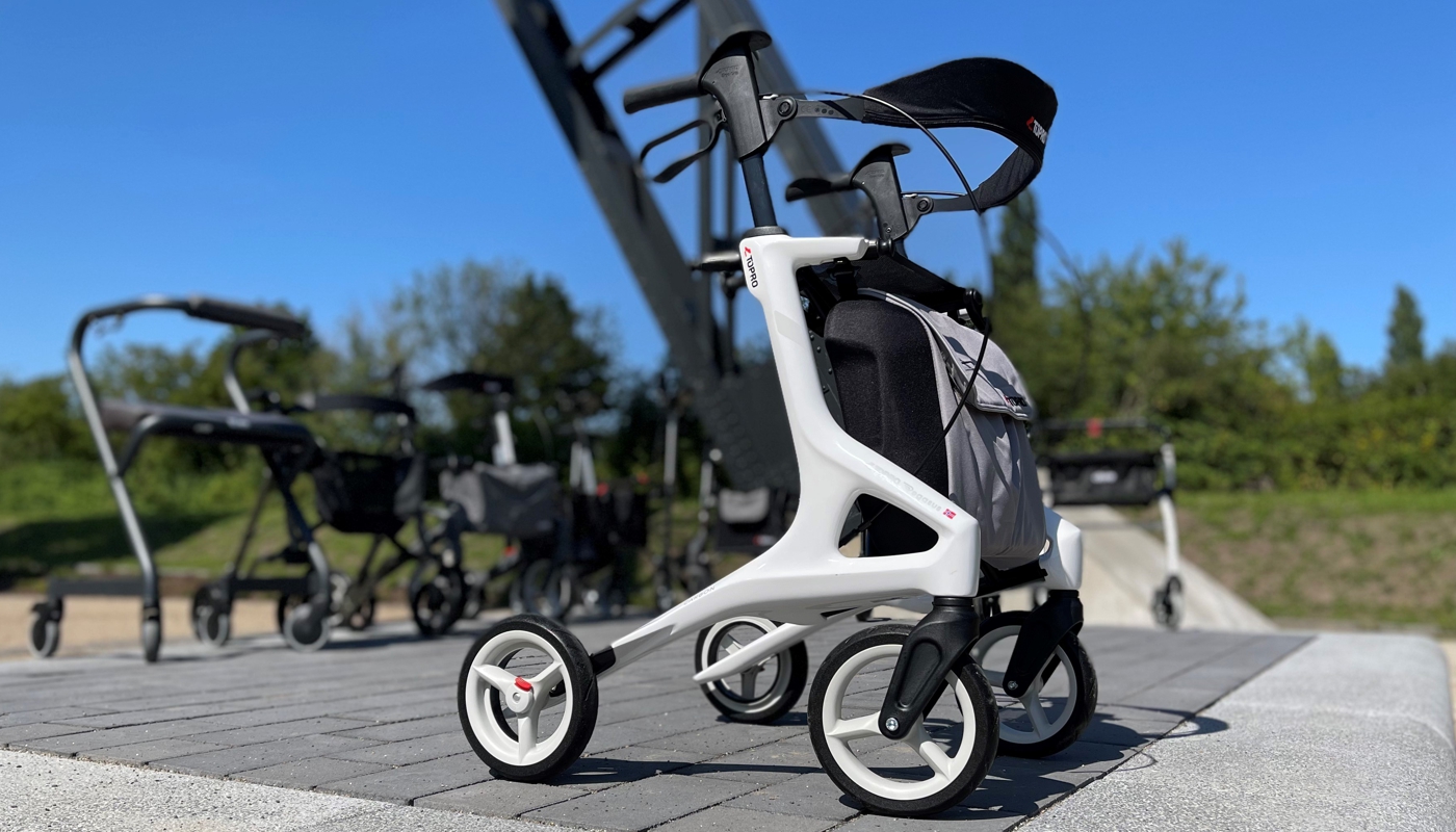 Rollator im Freien